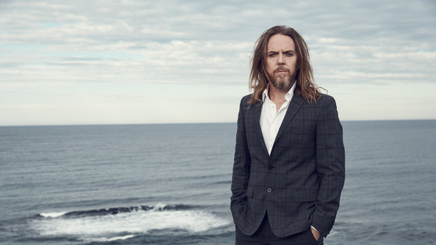 Tim Minchin describes himself as a lovechild of Liberace and Edward Scissorhands.