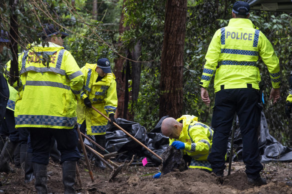 NSW Police, AFP and specialists found a piece of cloth whilst searching a new dig site in the William Tyrell investigation.