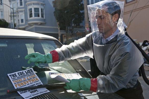 Jude Law in Steven Soderbergh’s pandemic thriller <i>Contagion</i>. Law plays a conspiracy theorist who pushes homeopathic remedies during the pandemic.