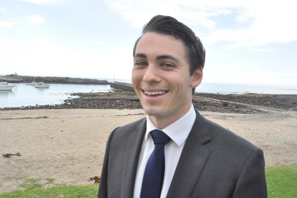 Mark Jones as a Liberal candidate running in the 2015 state election. 