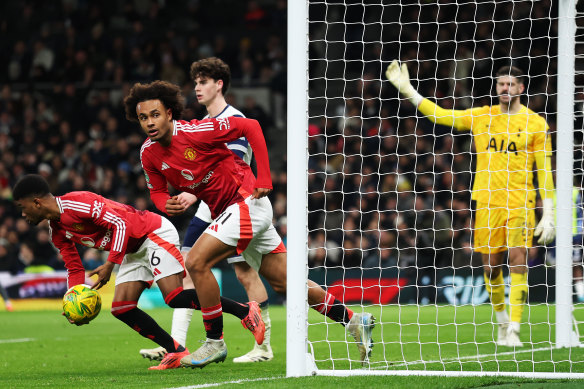Joshua Zirkzee celebrates after scoring Manchester United’s first goal.