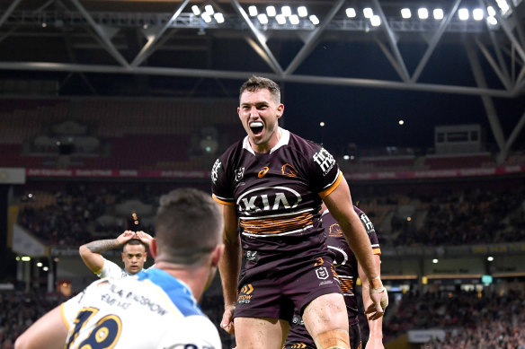 Corey Oates has the unenviable task of defusing Matt Burton’s monster bombs.