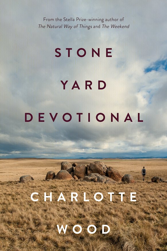 A woman grieving her mother abandons her marriage and life to return to the place of her childhood.  