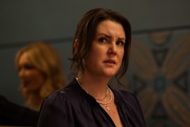 Shauna (Melanie Lynskey), with husband Jeff (Warren Kole), is Yellowjackets’ most complex character.