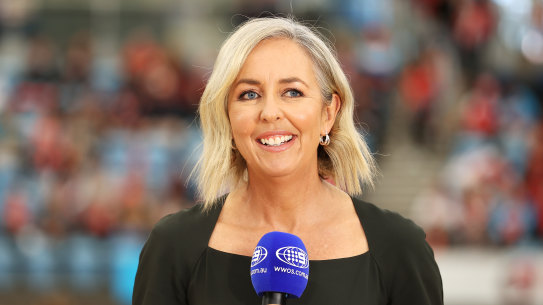 Ellis working as a netball commentator in 2021.