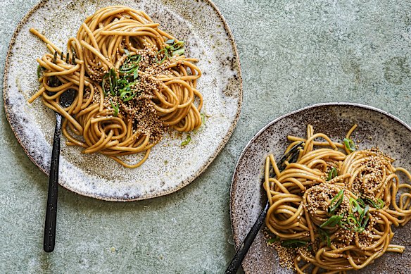 asy peasy sesame noodles.