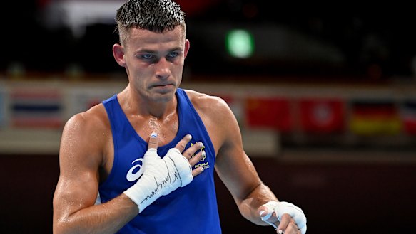 Harry Garside will on Friday fight for a place in the lightweight boxing final against two-time world champion Andy Cruz from Cuba.