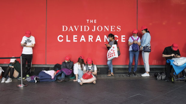 Shoppers queue outside David Jones on Boxing Day. 