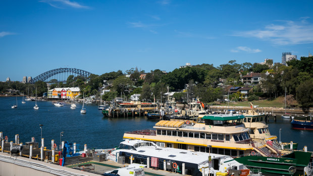 A controversial change to Sydney's ferry services has been scrapped by the NSW government.