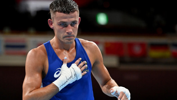 Harry Garside will on Friday fight for a place in the lightweight boxing final against two-time world champion Andy Cruz from Cuba.