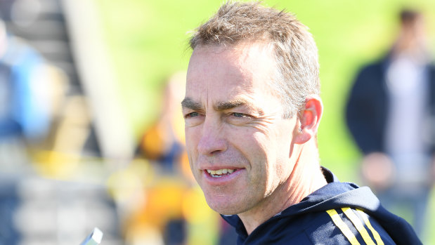 Alastair Clarkson will stay at Hawthorn for the next four seasons.