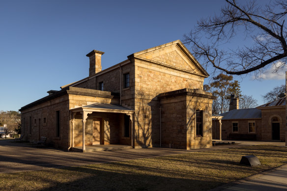 The Beechworth courthouse, built out of the “honey” granite characteristic of the area. 