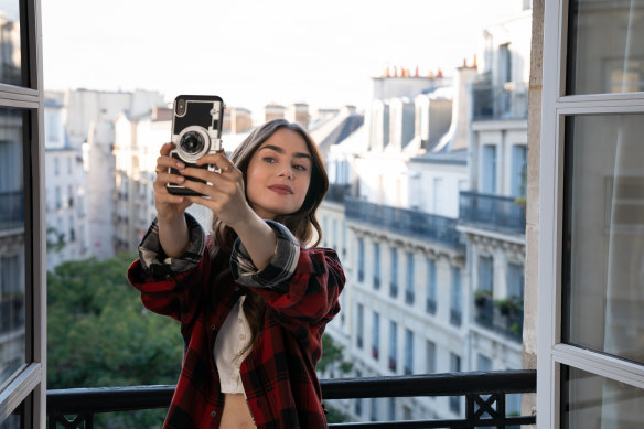 Lily Collins feeds the tourist fantasy in Emily in Paris. 