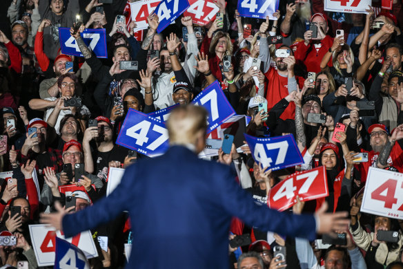 Those seeking to curry favour with the incoming Trump administration, including foreign nationals, now have the opportunity to do<em></em>nate to its transition effort without their names or potential co<em></em>nflicts becoming public.