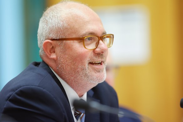 Industry and Innovation and Science  Minister Tim Ayres, and former Glen Innes resident.