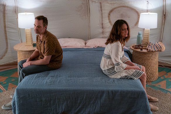 Will Forte as Jack and Tina Fey as Kate in  The Four Seasons. 