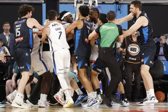 The fracas in the NBL game between Melbourne United and the Adelaide 36ers.