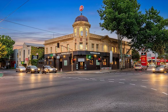 The Yorkshire Stingo, on the corner of Hoddle and Langridge streets.
