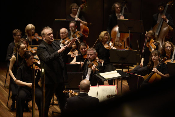 Jaime Martín conducts the Melbourne Symphony Orchestra in the opening performance of their Beethoven Festival. 