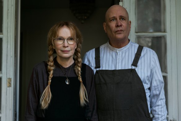 Welcome to the neighbourhood: Mia Farrow and Terry Kinney in The Watcher. 