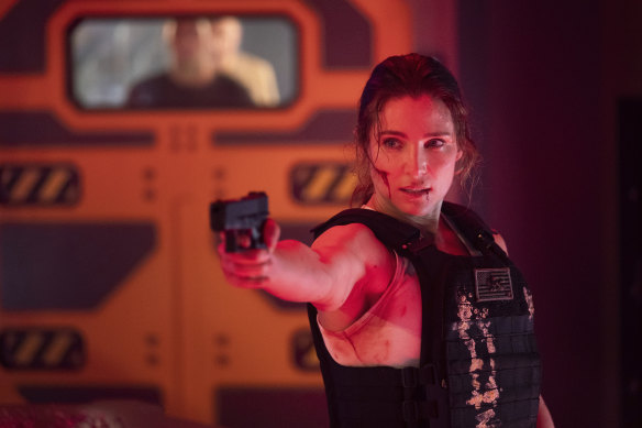 Elsa Pataky in Interceptor.
