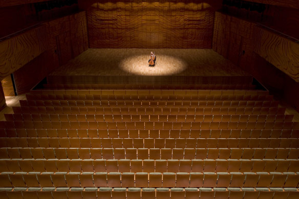 Can you see yourself treading thee boards at the stunning Elisabeth Murdoch Hall?