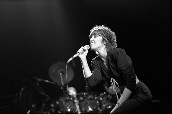 Pat Benatar performing in New Jersey in 1981 in Women Who Rock.