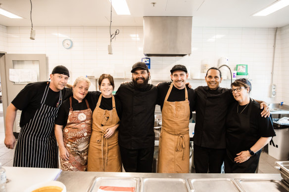 Students at Djinda Ngardak working alongside chefs from Fervor. 