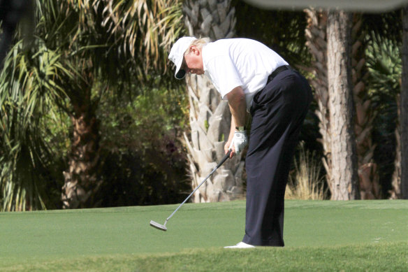 Mr Hockey played golf with the President during his term as Australia's ambassador to the USA. 