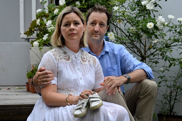 Elouise and Danny Massa gave the premier one of their son Joe’s shoes at an emotional meeting on Wednesday. 