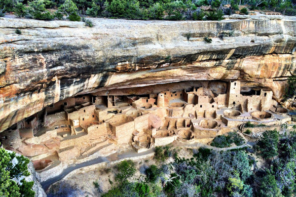 The Cliff Palace is the largest ancient Puebloan ruin in Mesa Verde National Park, Colorado. 