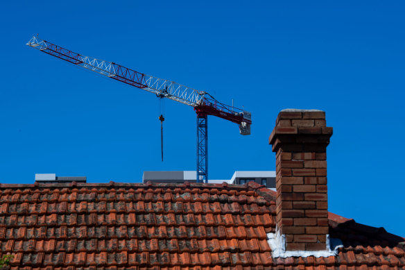 Larger property developers and volume house builders were at odds over a change to residential energy efficiency standards.