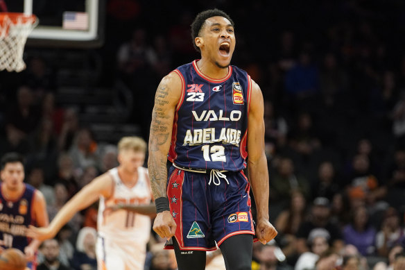 Craig Randall and the 36ers upset the Suns in Phoenix.
