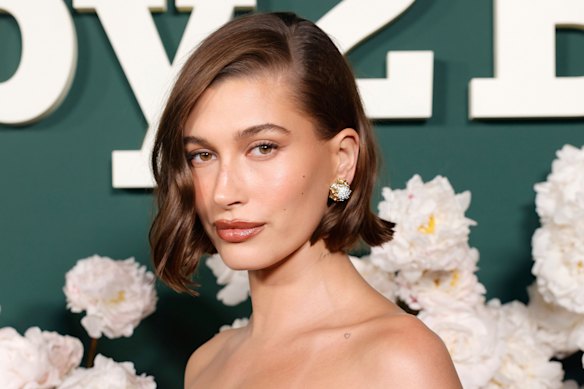 Hailey Bieber is known for perfecting the natural makeup look.