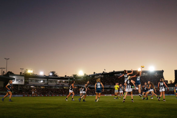 Collingwood v Carlton hit out during the first AFLW game in 2017 at Ikon Park, a sight that brought Jennifer Holdstock to tears.