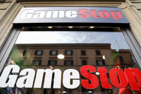 Meme stock GameStop had a dizzying rally as bullish day traders kept the upper hand over short sellers. 