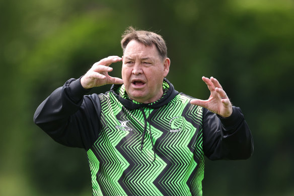 Steve Hansen issuing instructions at the World XV’s training session in London.