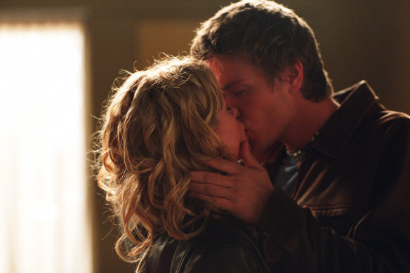 Hilarie Burton and Chad Michael Murray in One Tree Hill.