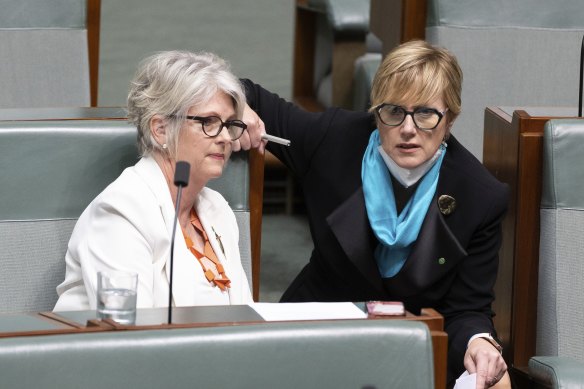 Independent MPs Helen Haines, left, and Zoe Daniel accused the government of gagging debate on offshore detention.