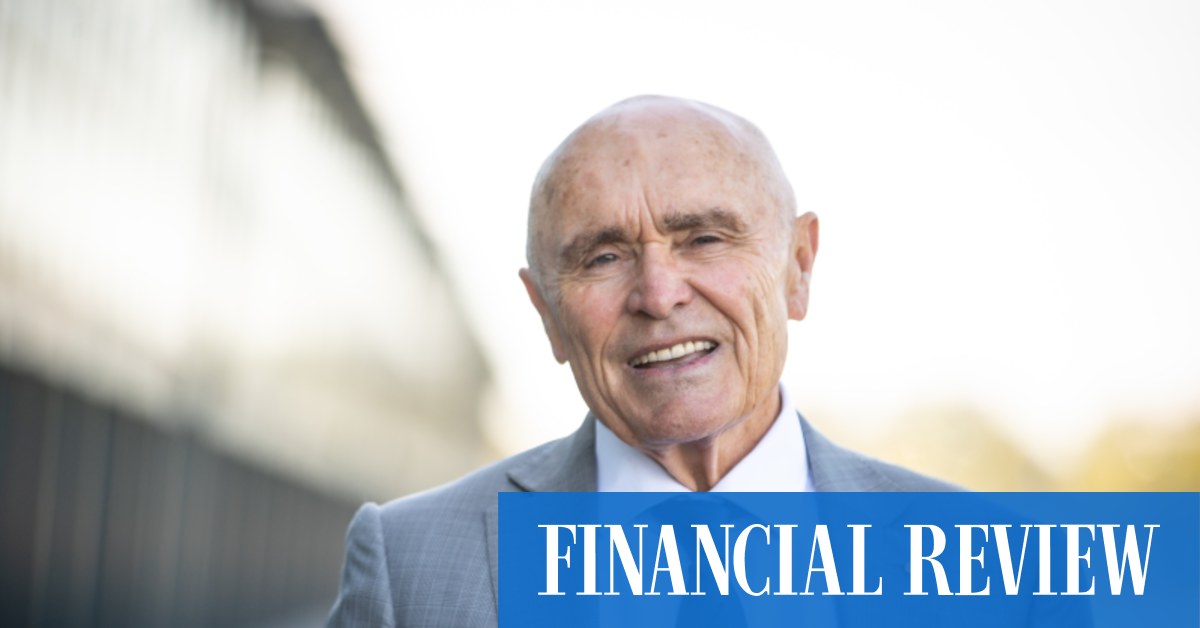 Il miliardario Paul Little sta lottando per uscire da un investimento in una compagnia mineraria russa