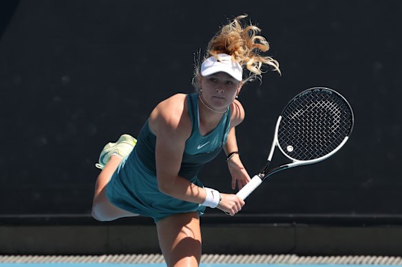 Emerson Jones of Australia in action against Yuliya Perapekhina in the girl’s singles round of 16 match.
