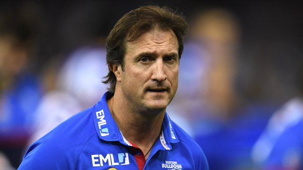Bulldog coach Luke Beveridge says the game only needs cosmetic changes.