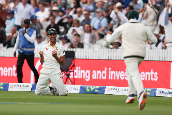 Mitchell Starc reacts before his catch to dismiss Ben Duckett was ruled not out.