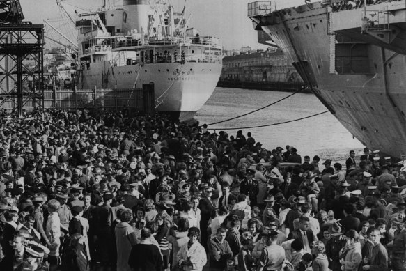 HMAS Sydney Departure. May 25, 1966