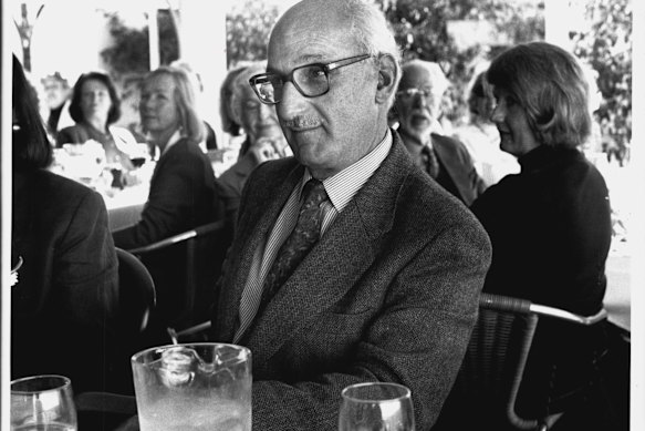 El autor australiano David Malouf en un almuerzo literario en el restaurante Jonah's en 1994.