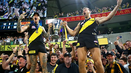 Martin and Balta with the 2020 premiership cup. 