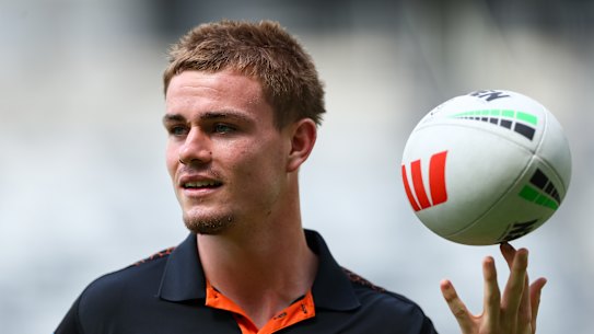 Lachlan Galvin has told the Wests Tigers he will explore his options elsewhere.  
