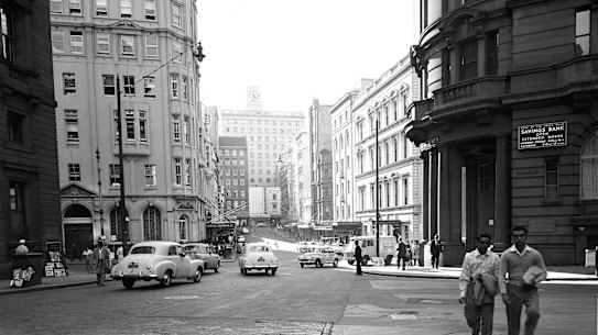 Street scene on the corner of Hunter Street and O’Connell Street in the Sydney CBD on 19 November 1958. 