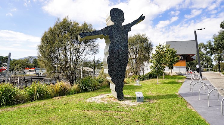 theage.com.au - Michelle Glennon - My suburb has an odd mix of a posh name and a reputation for being a bit dodgy