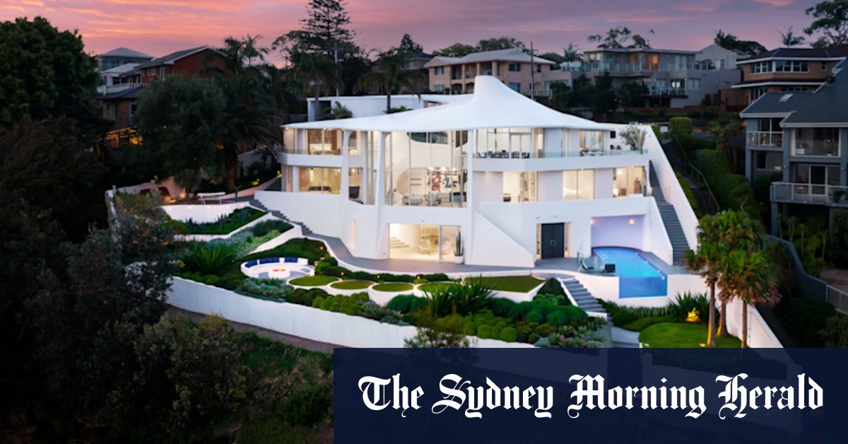 'Spaceship house' sells for astronomical price - Vimarsana News